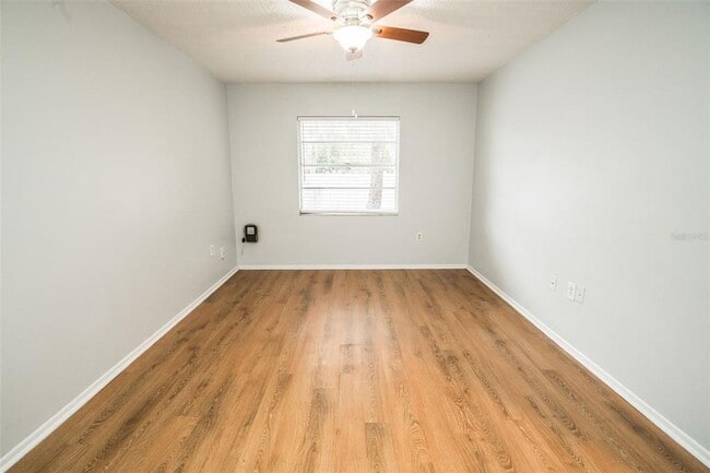 Building Photo - 1277 Sylvia Ave