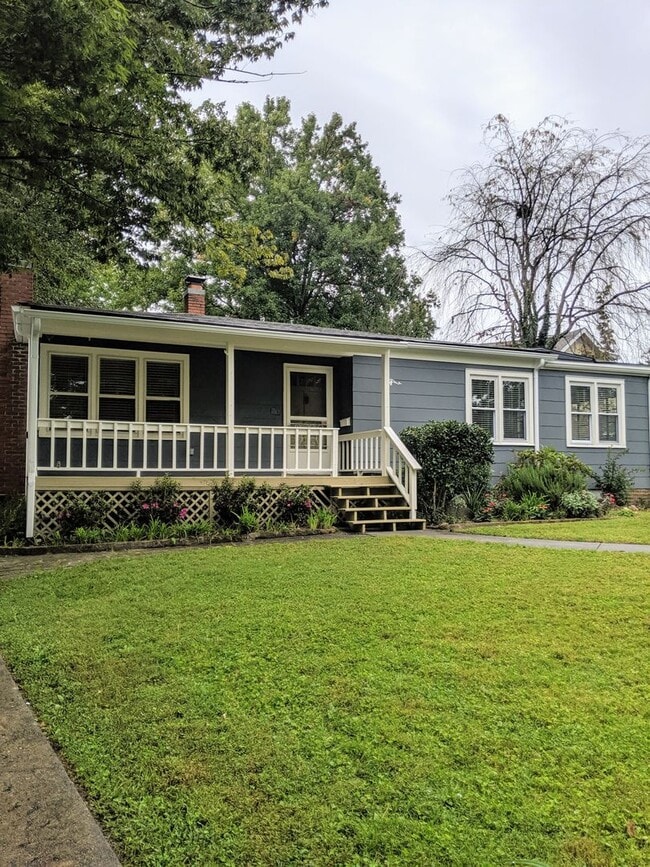 Primary Photo - Fabulous Black Mountain Location!