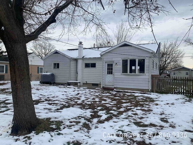 Building Photo - 18 Armor Ct