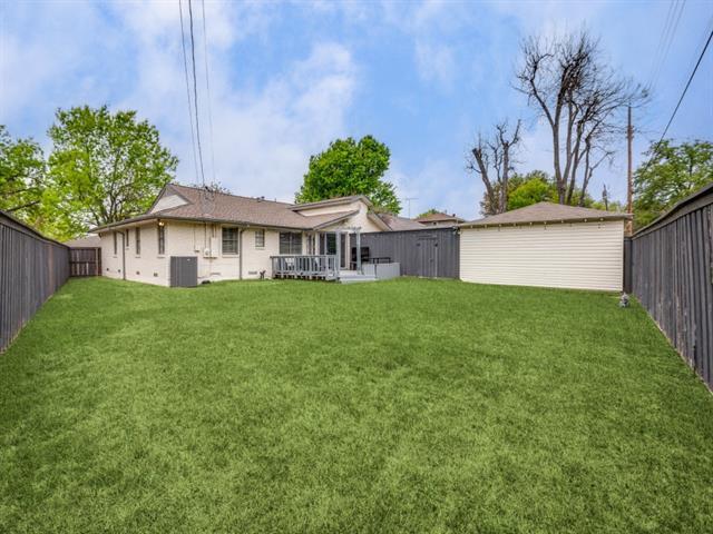 Building Photo - 9510 Larchwood Dr