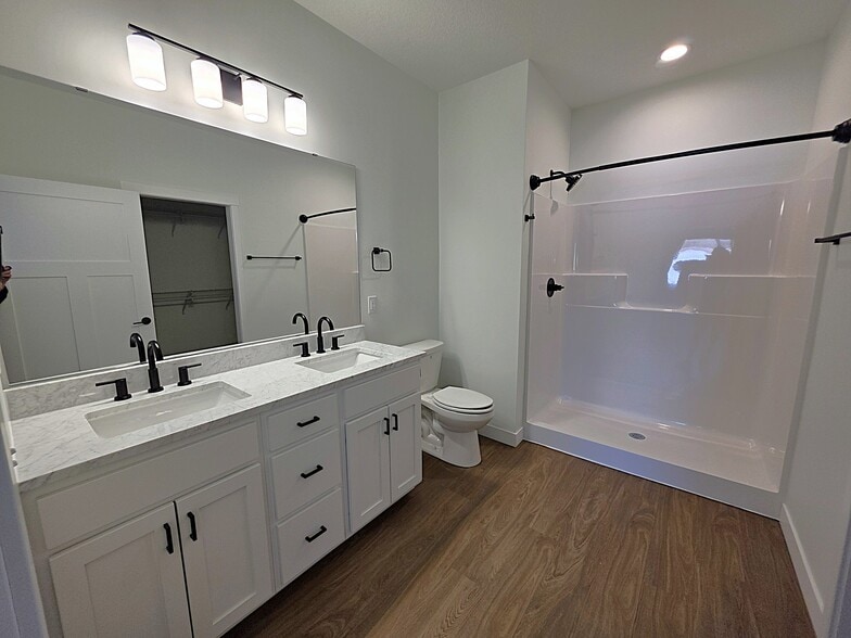 Building Photo - 1227 Wisteria Ln