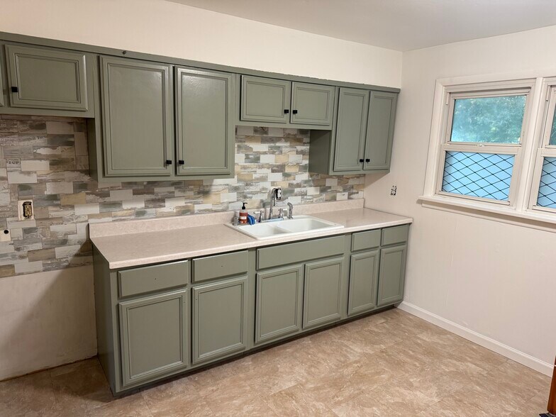 Another view of kitchen - 4795 US Highway 68 W