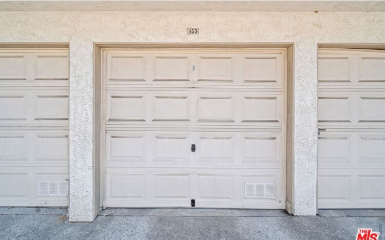 Building Photo - 5882 Bowcroft St