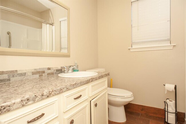 Building Photo - 10606 Kirkhall Dr