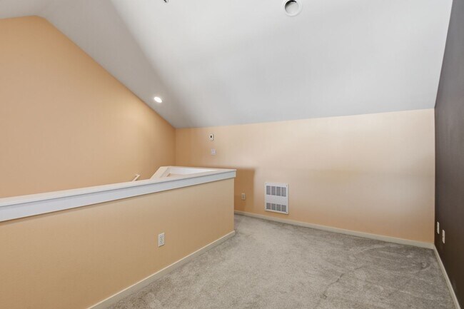 Building Photo - 15235 NE 81st Way
