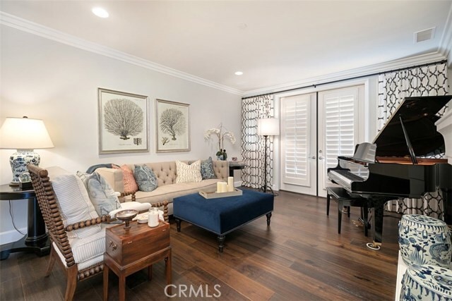 Building Photo - 27 Via Monarca St