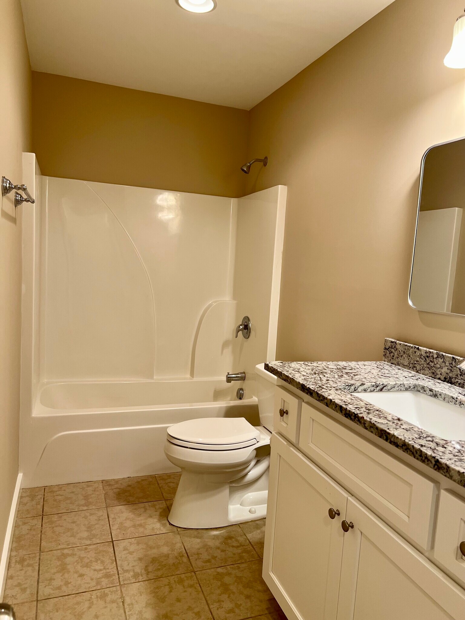 Hall Bathroom - 505 Clear Creek Rd