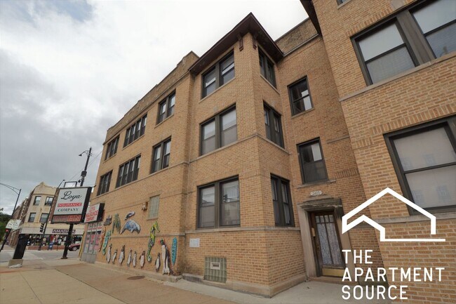 Building Photo - 4550 N Western Ave