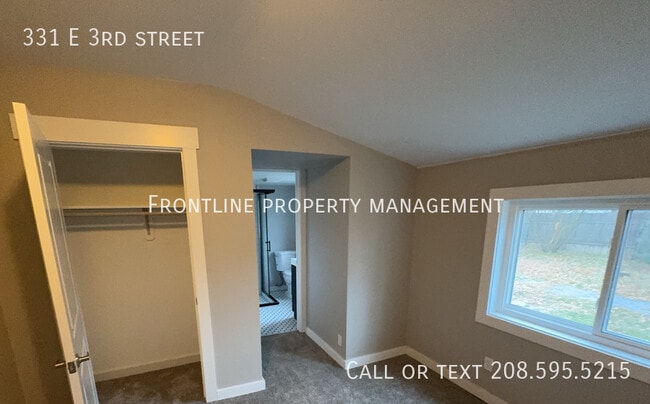 Building Photo - 331 E 3rd St