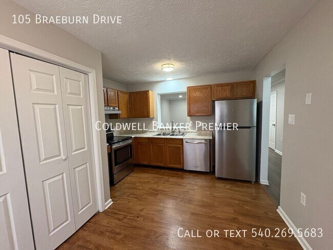 Building Photo - 105 Braeburn Dr