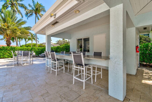 Building Photo - 2074 Mainsail Cir