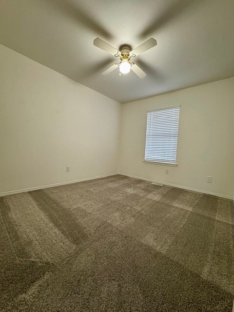 Building Photo - 727 W Beck Dr