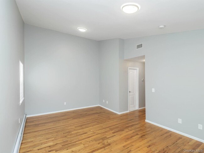 Building Photo - 78 B Ashwood Rd