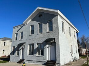 Building Photo - Large newly remodeled one bedroom one bath...