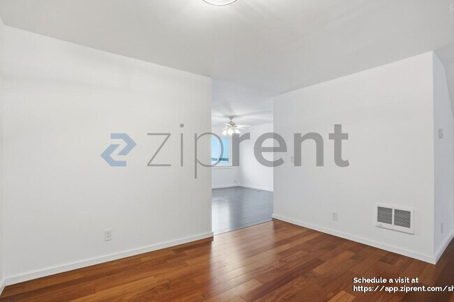 Building Photo - 1200 Opal St