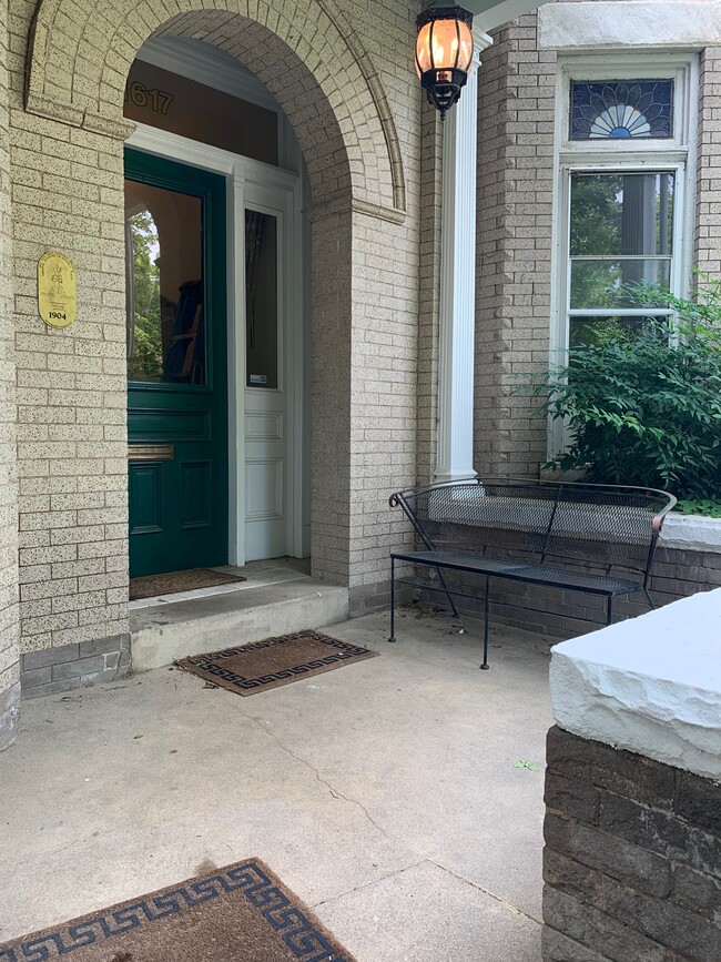 Front Porch - Welcome Home! - 1617 W Grace St