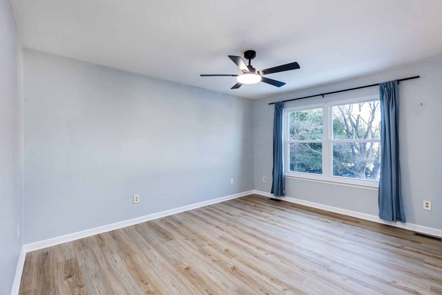 Building Photo - 6571 11th St