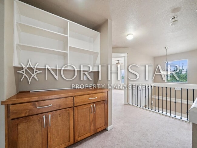 Building Photo - Move-In Ready Craftsman with Gourmet Kitchen, Bonus Room & Private Basketball Court