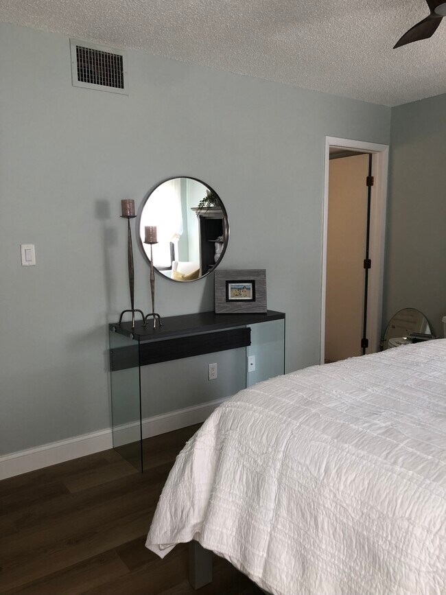MASTER BEDROOM - 630 Bird Bay Dr E