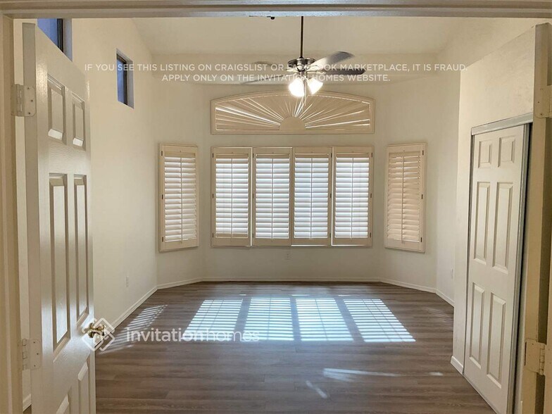 Building Photo - 526 W Princeton Ave