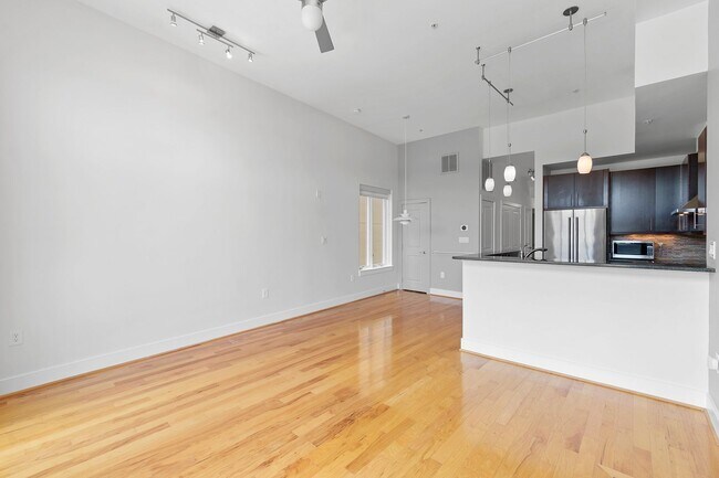 Building Photo - 1336 Belmont St NW