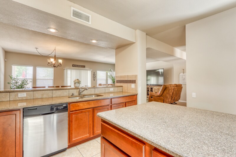 Building Photo - 7352 Cibolo Creek Dr