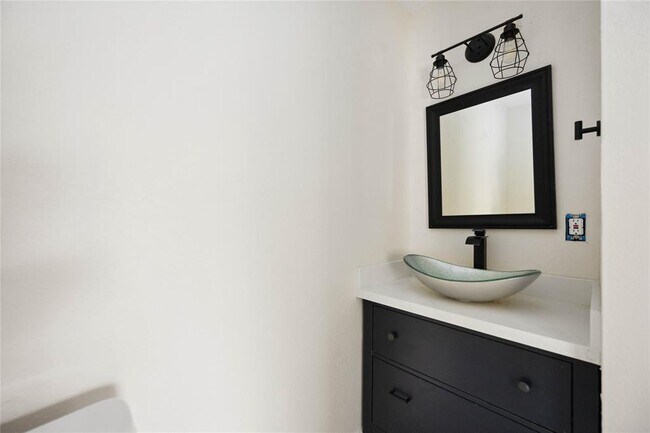 Building Photo - 3403 Linkwood Dr