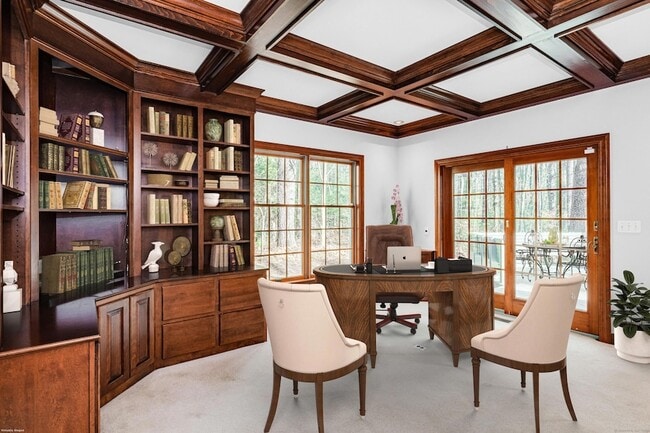 Building Photo - 3 Eton Pl