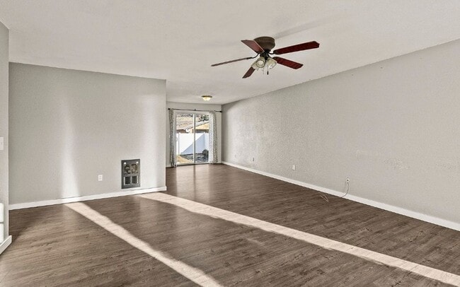 Building Photo - 1637-1639 E Hastings Ave