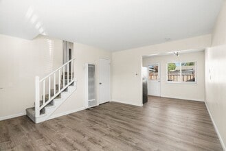 Building Photo - Coastal Comfort in Pleasure Point – Modern 2 Bedroom, 1 Bath