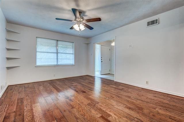 Building Photo - 3222 Latham Dr