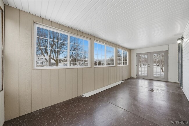 Building Photo - 151 Conant Dr