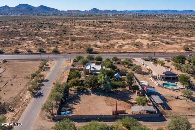 Building Photo - 37005 N 7th St