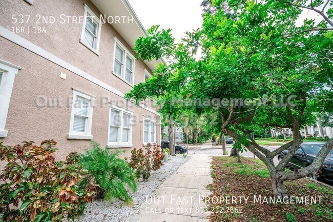 Building Photo - 537 2nd St N