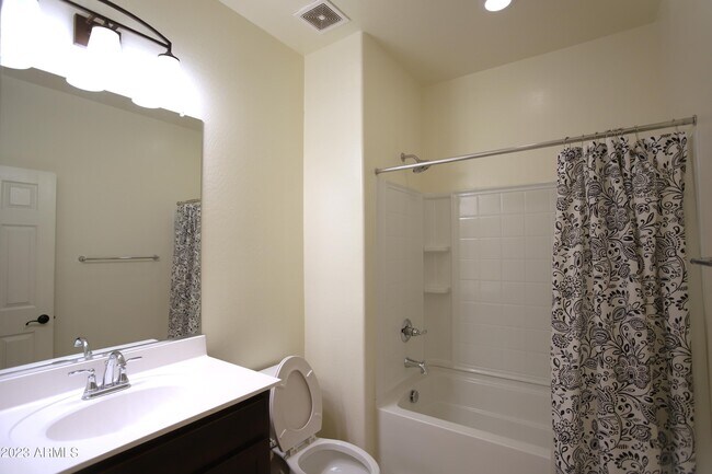 Building Photo - 5719 W Encinas Ln