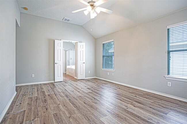 Building Photo - 43 W Spindle Tree Cir