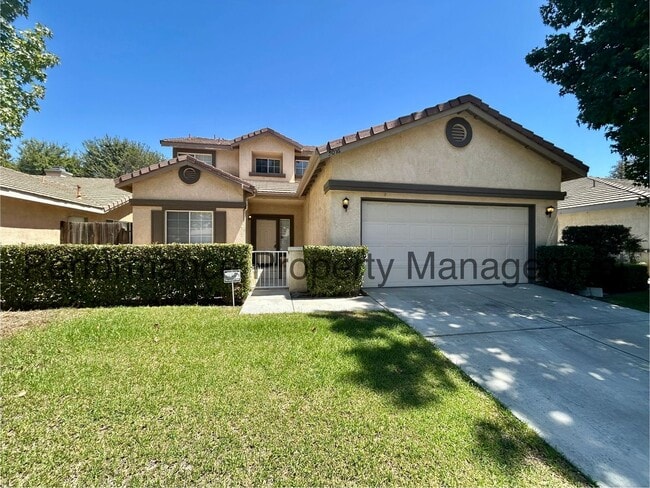 Primary Photo - Stunning 4 Bed/3 Bath Condo in Silver Cree...