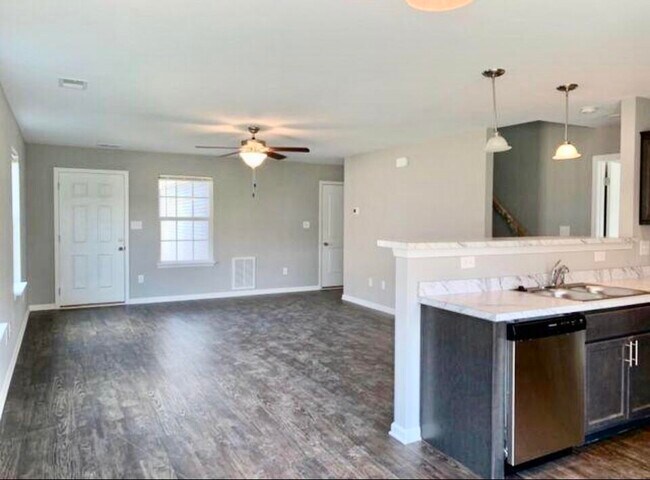 Building Photo - 8188 Driftwood Lp