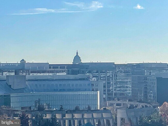 Building Photo - 1625 Eckington Pl NE