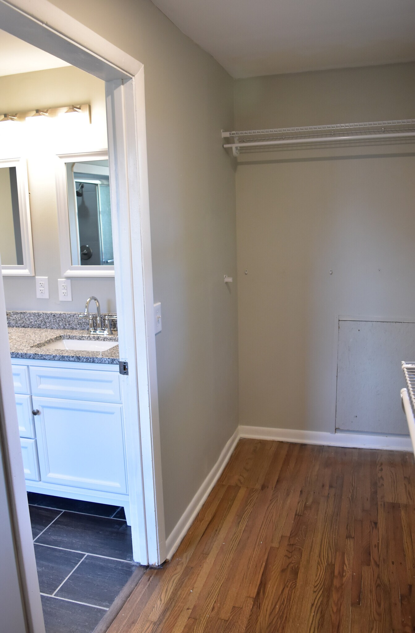 Building Photo - 4020 Ames Dr