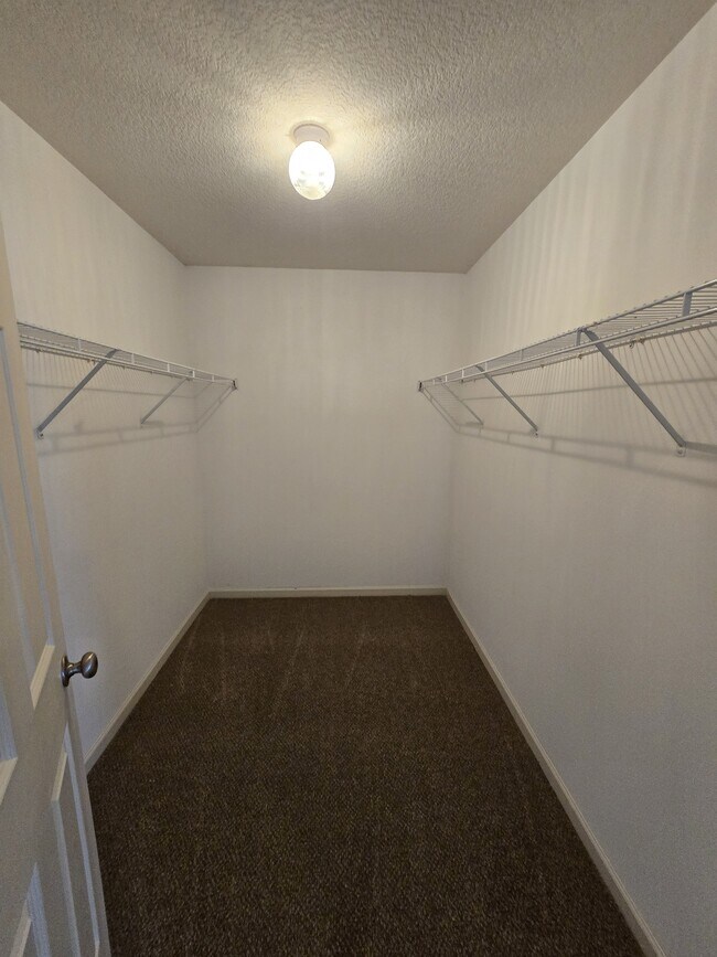Building Photo - 507 Chastine Dr