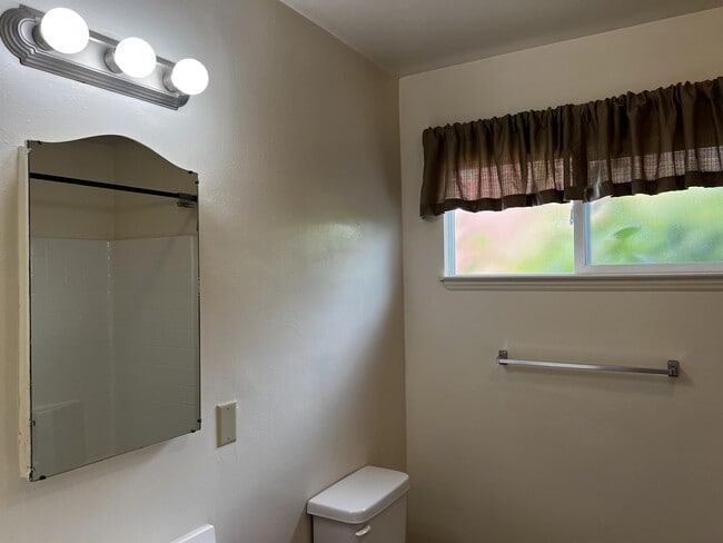 Building Photo - 1120 Austin Way