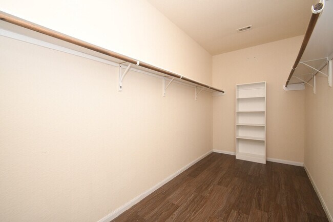 Building Photo - 15447 Signal Ridge Way