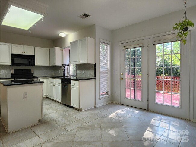 Building Photo - 7533 Lady Bank Dr