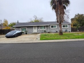 Building Photo - 6671 Graham Cir