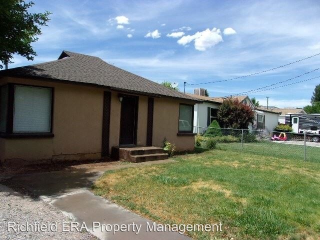 Building Photo - 2 br, 1 bath House - 440 S 200 W