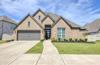 Building Photo - 5014 Mulberry Shrubs Ln