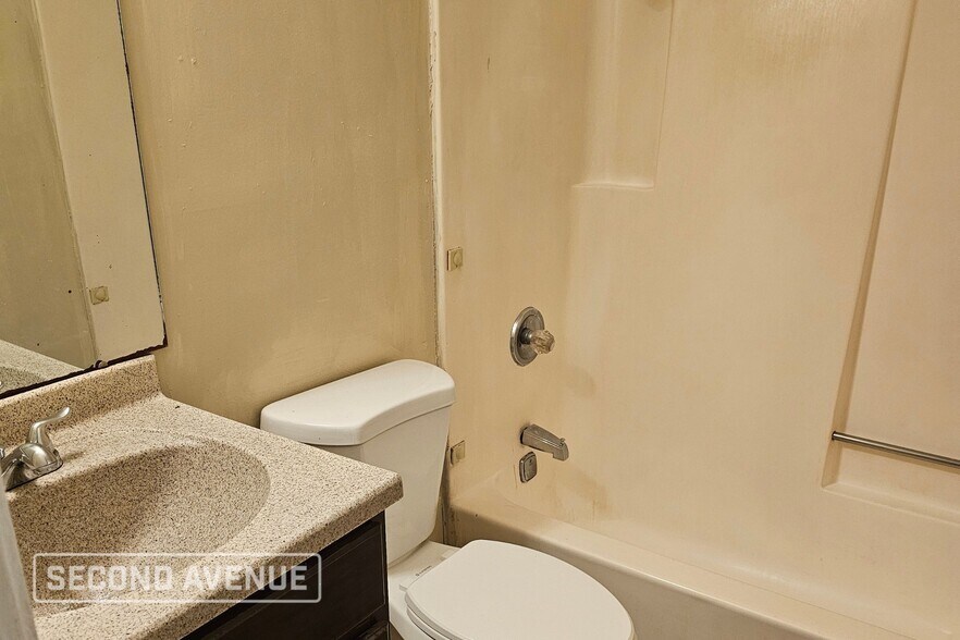 Building Photo - 1014 O'Neal St