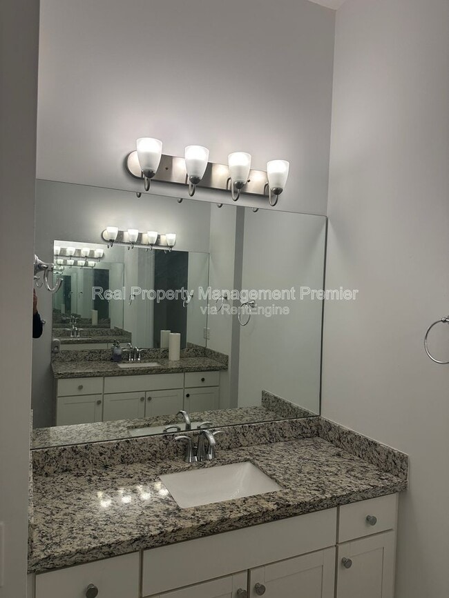 Building Photo - 11718 Ct-13