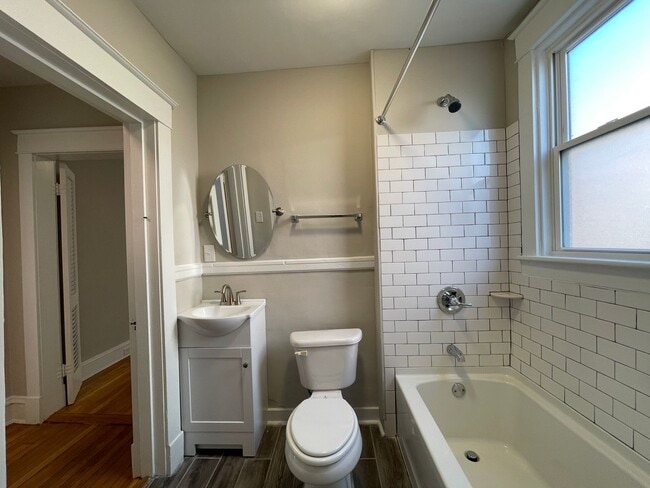 Building Photo - 4822 Chamberlayne Ave